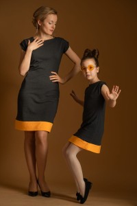 Sukienka grafit z mandarynką komplet