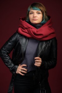 Kaptur Damski Bordowy z osłoną na Twarz