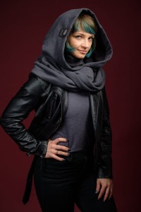 Kaptur z Golfem dla Kobiety szyty w Polsce