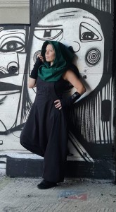 Zielony kaptur hydrofobowy Hultaj Polski  – przeciwdeszczowy  otulacz z kapturem dla każdego