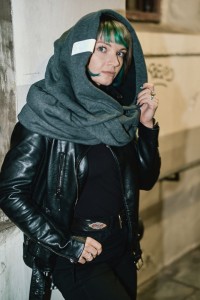 Komin z Kapturem i odblaskową metką