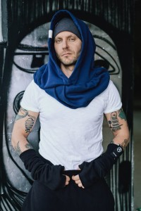 Komin z Kapturem męski z odblaskową metką