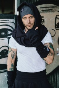 Szalokaptur Męski Czarny z odblaskową metką