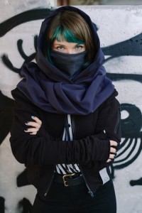 Przeciwdeszczowy Komin z Kapturem i wszytym golfem - produkt dla kobiet na chłody