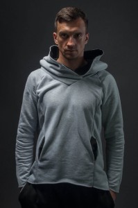 Bluza bokserska męska szara – wygodny krój i czarne akcenty