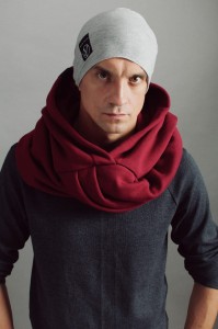 Męski kaptur bordo Hultaj Polski na chłodne dni