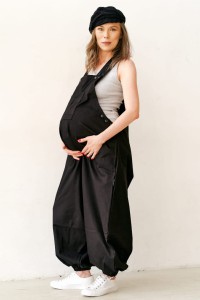 Spodnie Ciążowe ogrodniczki na szelkach w kolorze czarnym