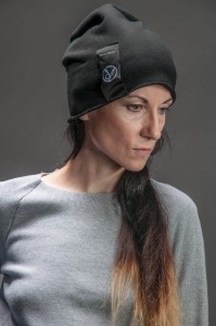 Czapka beanie czarna damska