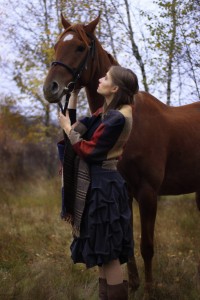 Szara Spódnica Midi uszyta w Polsce