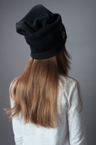 Czapka Hultajka czarna