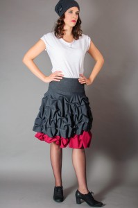 Ręcznie szyta spódnica dzianinowa amarant bordo mini