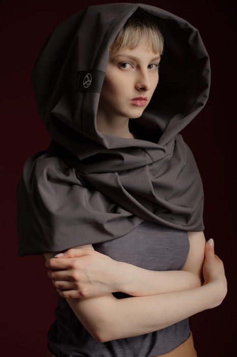 Przeciwdeszczowy Kaptur Grafit Damski od Hultaja Polskiego