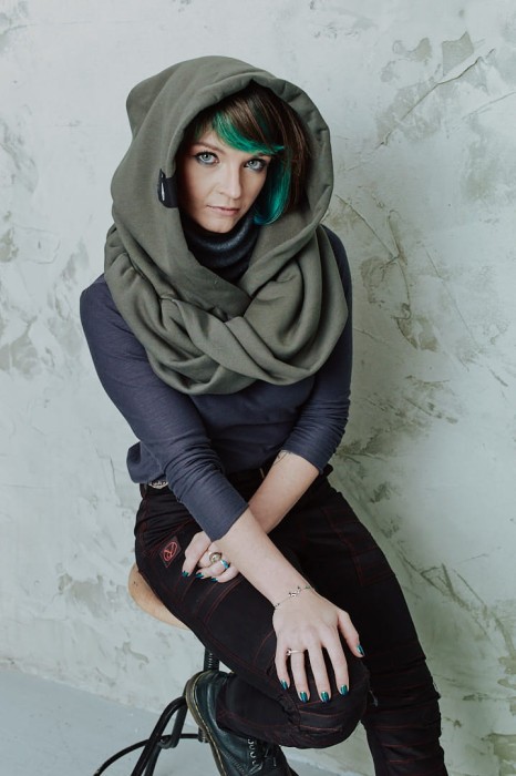 Komin z Kapturem z Kolorze Zielonym Damski