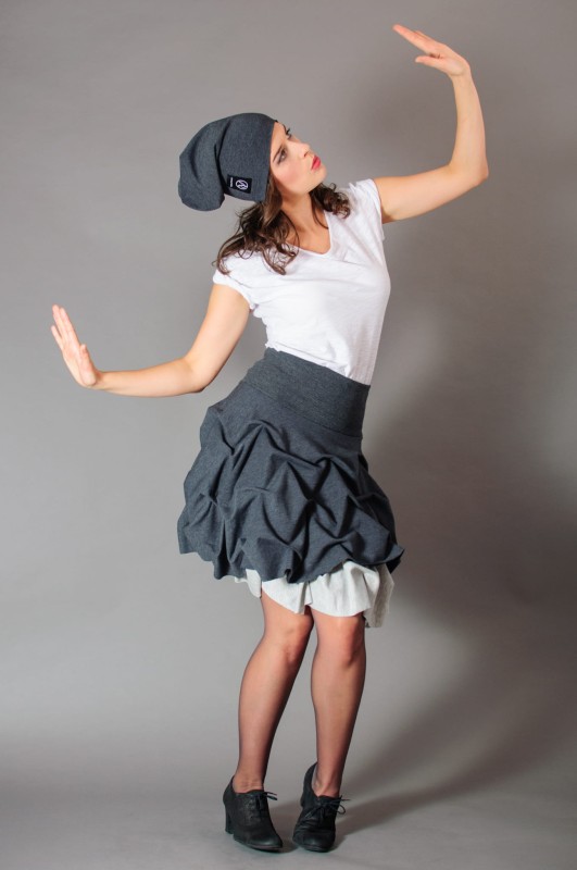 Spódnica z dzianiny bawełnianej w subtelnym grafitowym odcieniu, ręcznie wykonana