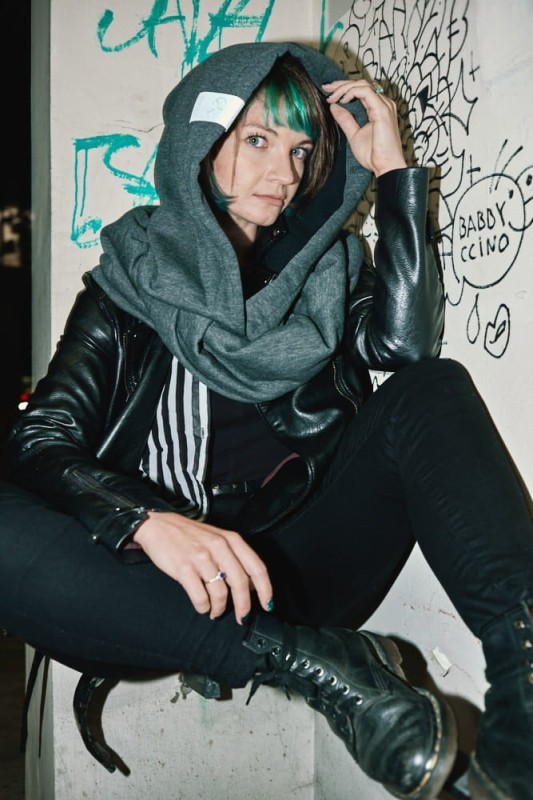 Kaptur Szary Damski wykonany w Polsce