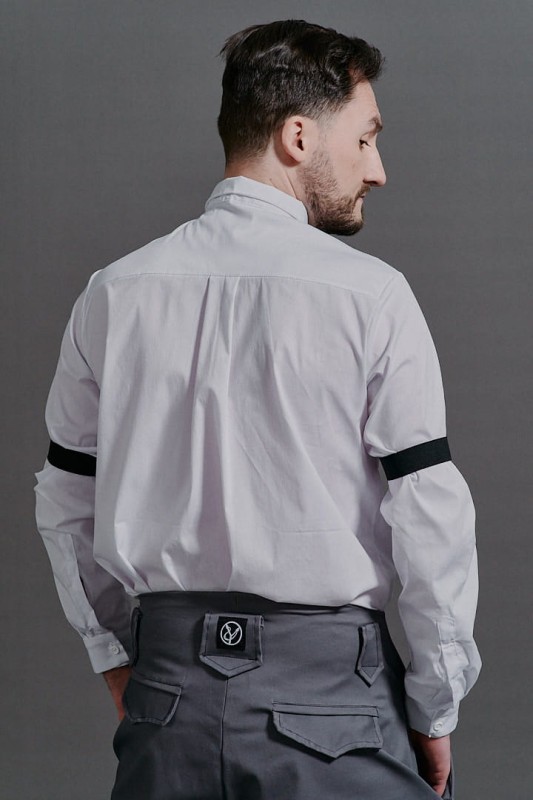 Elegancka męska biała koszula ze szpilką