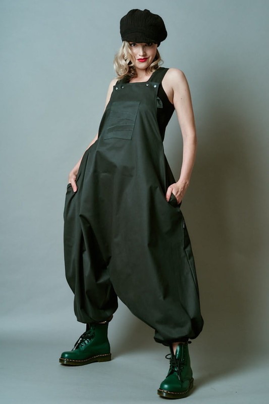 Kombinezon zielony damski na szelkach