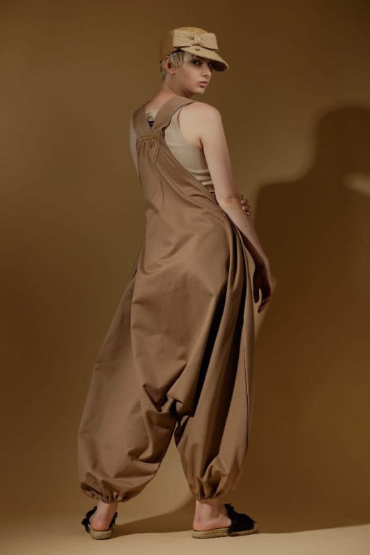 Brązowe Ogrodniczki onesize na szelkach