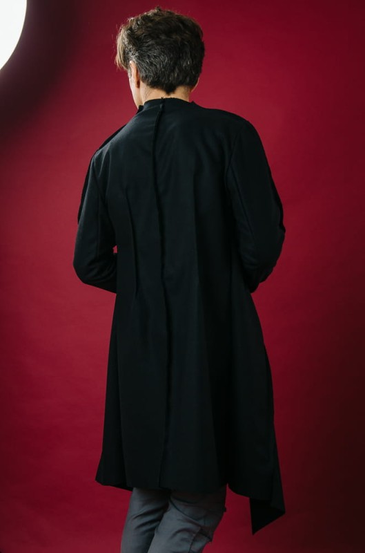  Czarny płaszcz sukienny męski