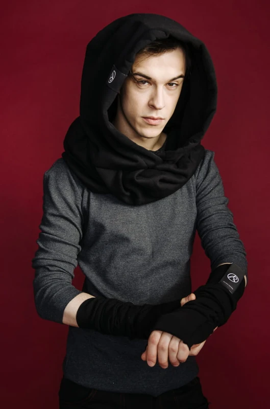 Szalokaptur Czarny Męski z szerokim kapturem w streetwearowym stylu