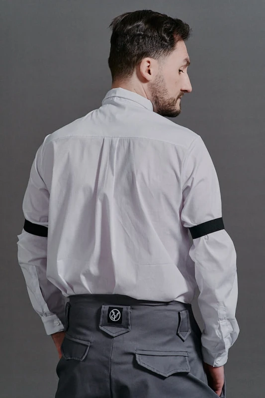 Elegancka męska biała koszula ze szpilką