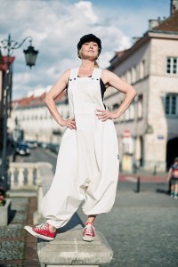 Białe Ogrodniczki damskie baggy