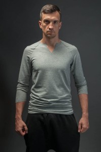 Longsleeve minimalistyczny jasnoszary męski na co dzień