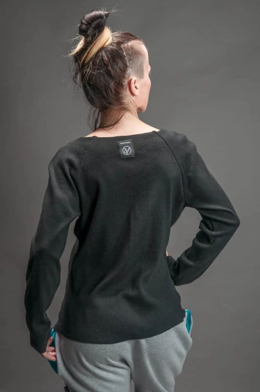 Czarny longsleeve damski oversize w casualowym stylu