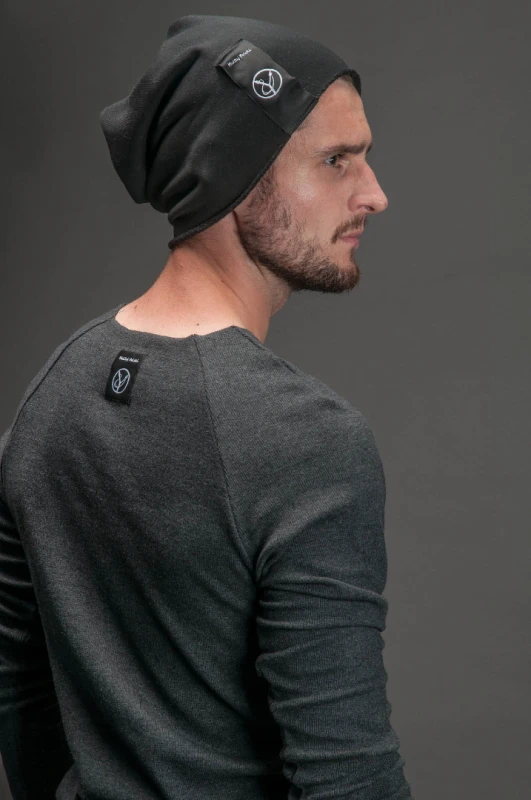 Czapka czarna męska z dzianiny typy beanie