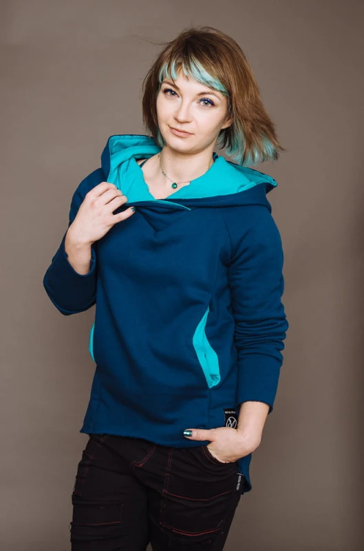Modna bluza streetwear damska granatowa z wielkim kapturem